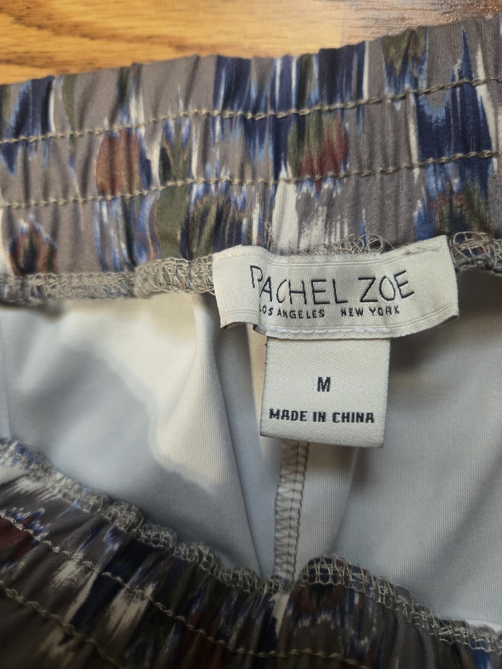 Rachel Zoe Gray Abstract Printed Jogger Pants with Blue & Olive Accents Sz M - Picture 4 of 6